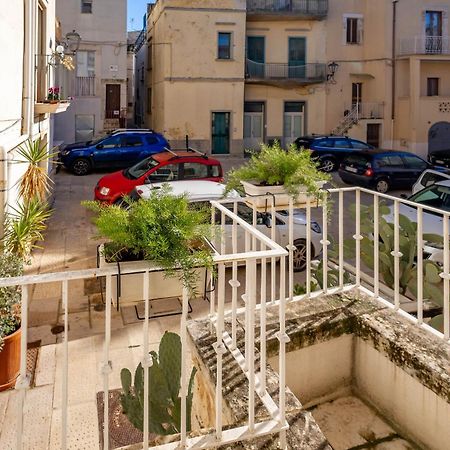 Antiche Mura Apartments"Cielo Di Puglia" -2 Matrimoniali, Cucina E Terrazzo 图里 外观 照片