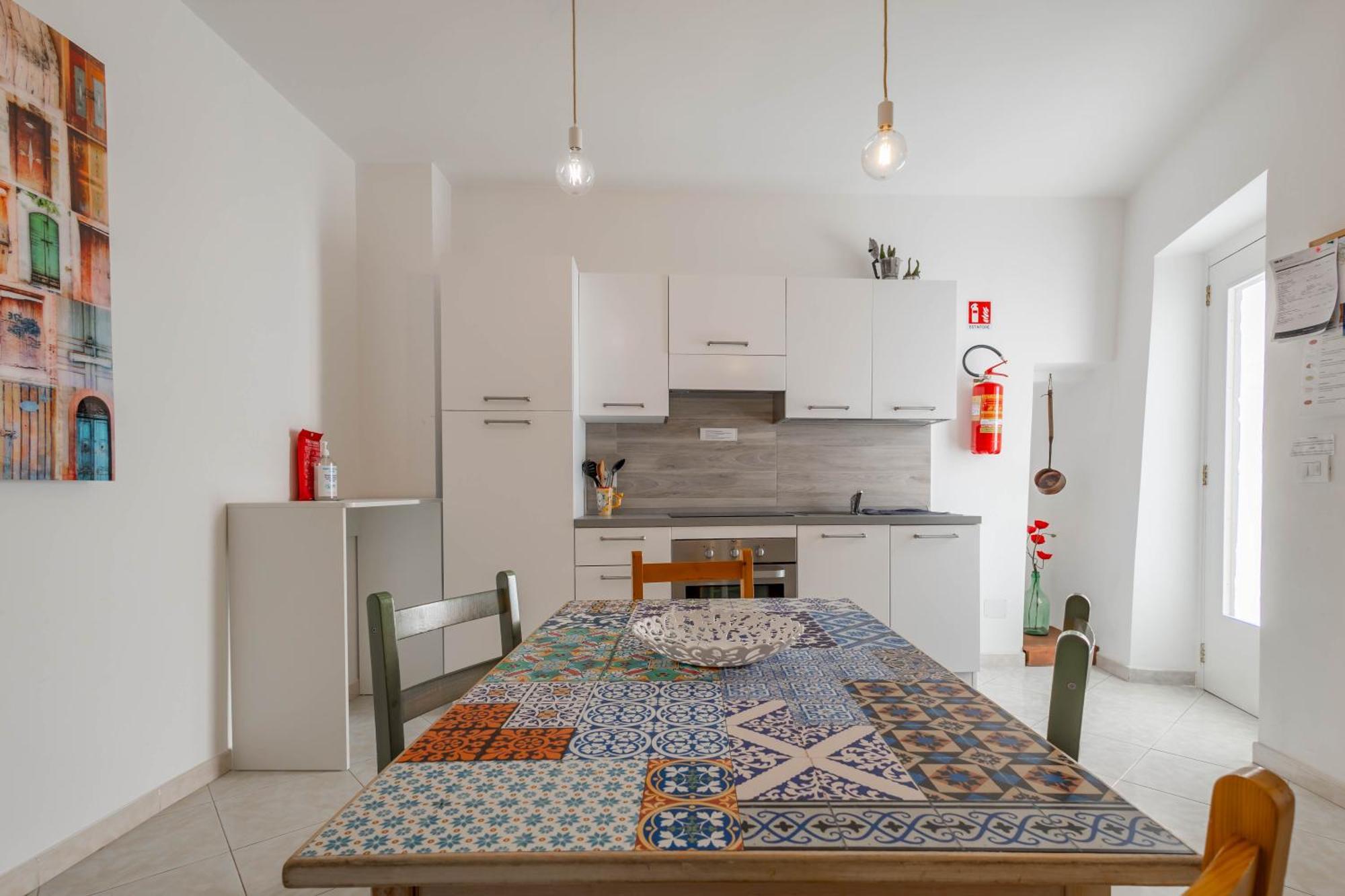 Antiche Mura Apartments"Cielo Di Puglia" -2 Matrimoniali, Cucina E Terrazzo 图里 外观 照片