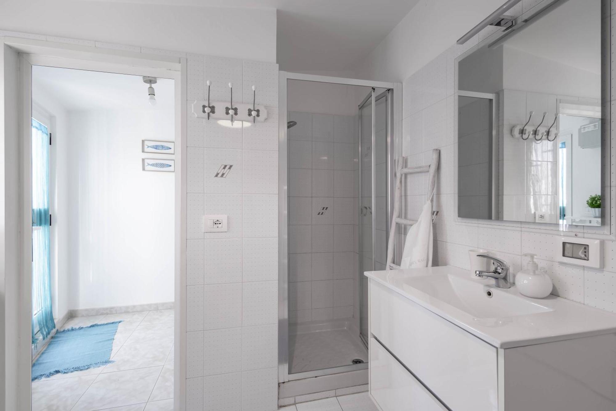 Antiche Mura Apartments"Cielo Di Puglia" -2 Matrimoniali, Cucina E Terrazzo 图里 外观 照片